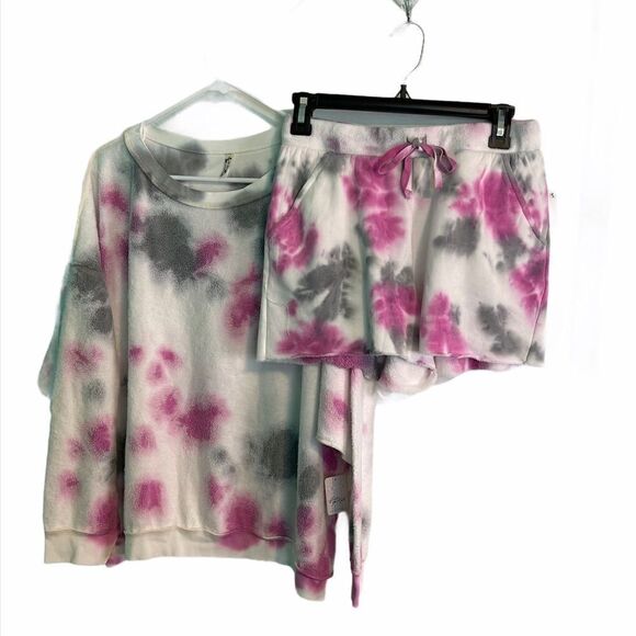 FREE  PEOPLE Kelly Wash Pink Set Sweatshirt and Shorts.Size XS /M - Picture 7 of 14
